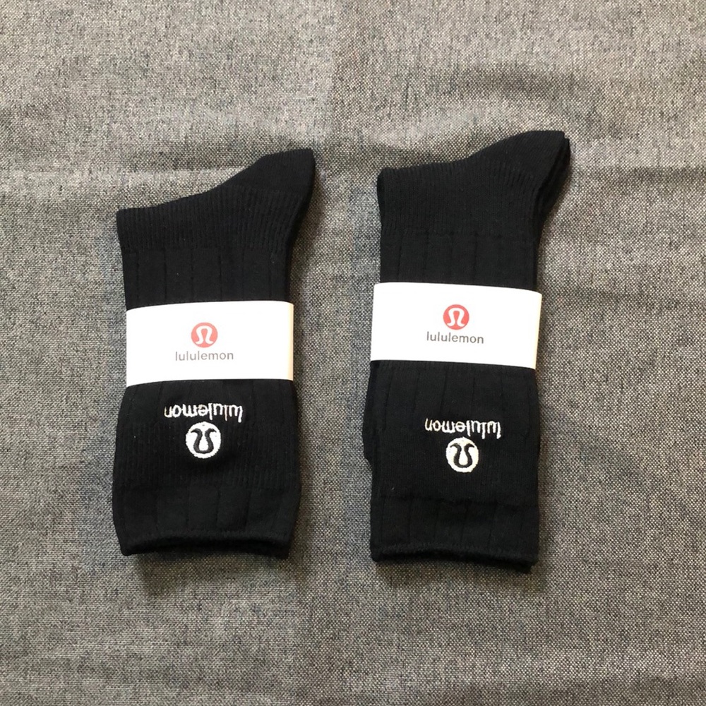 Lululemon Athletica Black Crew Socks for Ultimate Comfort 2 pairs